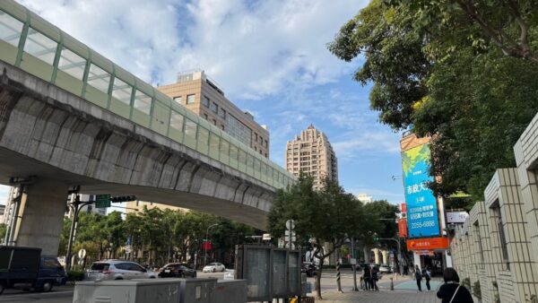 建商購地金額驚現4成「骨折式」衰退 928億資金轉向捷運聯開與公辦都更求生存 | M傳媒