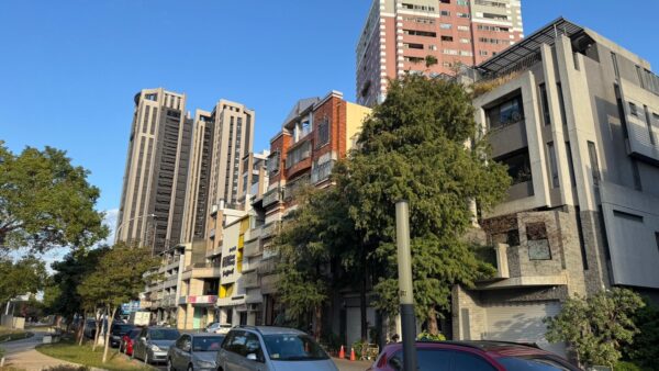 央行房市管制有條件鬆綁 楊金龍:打炒房成效還不夠滿意 | M傳媒
